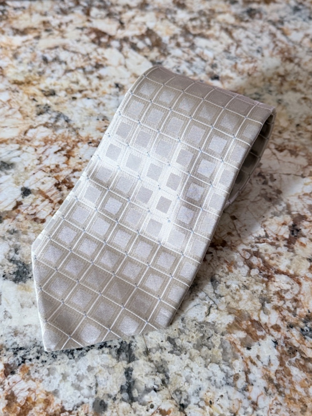 5 for $15 🌸 CALVIN KLEIN | Gold Box Pattern 100% Silk Tie for Men
